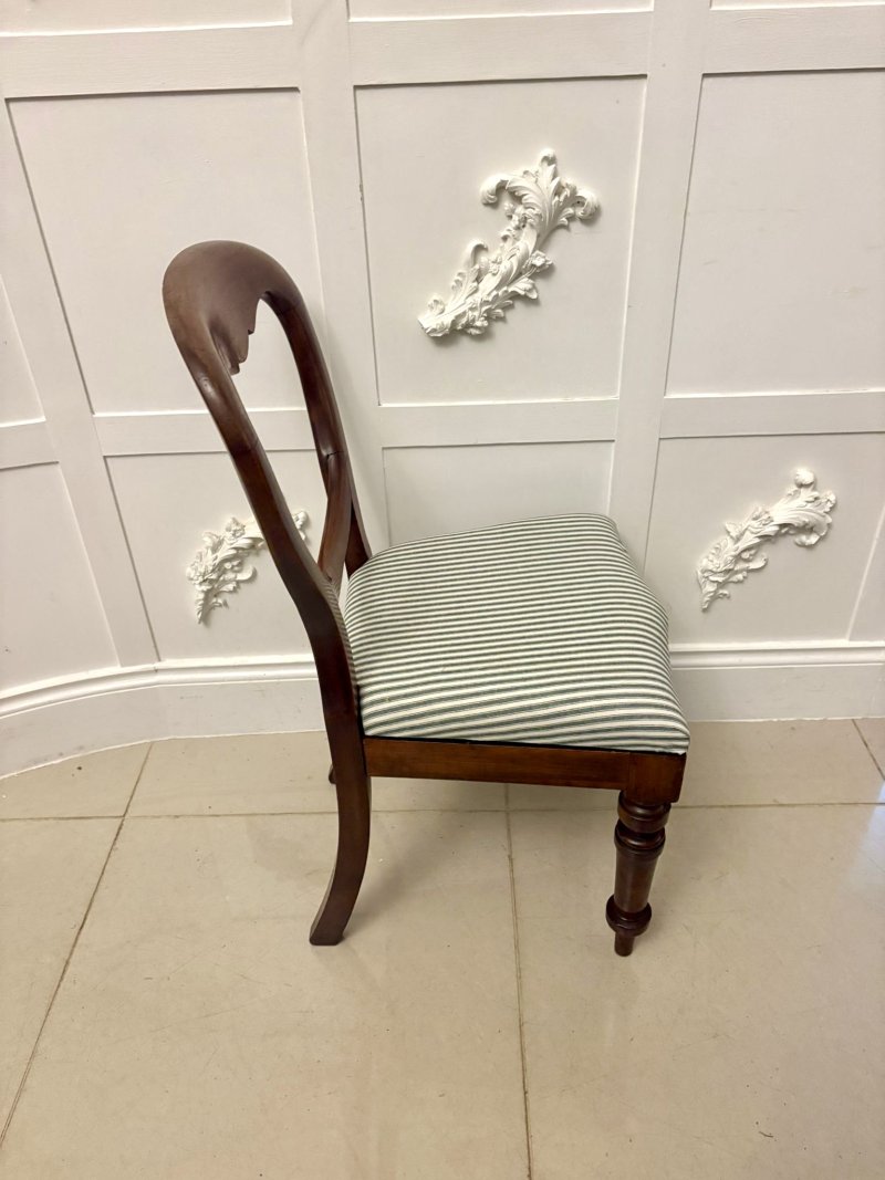 Antique Victorian Set of Four Quality Mahogany Balloon-Back Dining Chairs